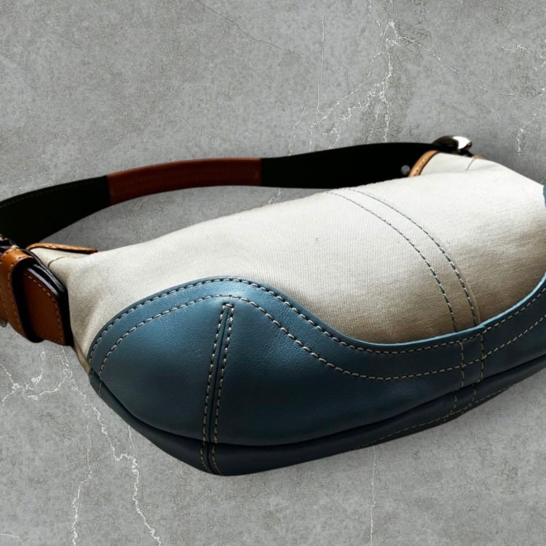 バッグ COACH Y2K multicolor flower shoulder bag