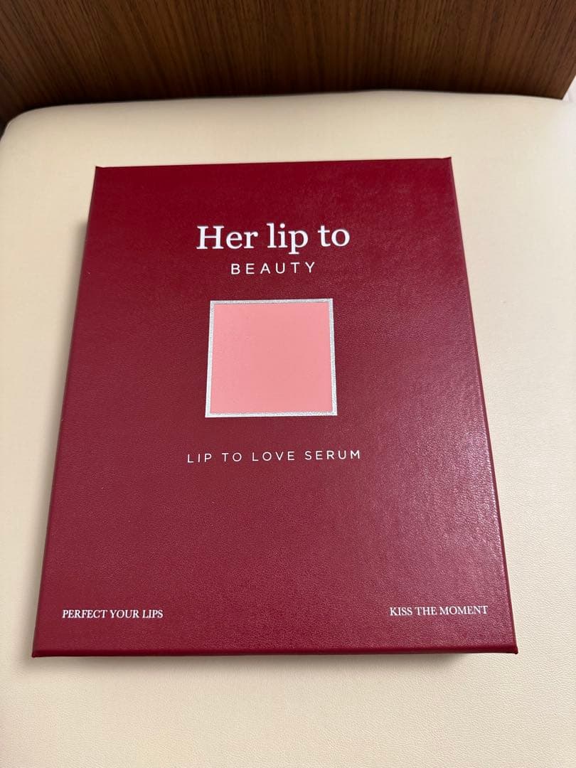 Herlipto Lip to love serum 4種+プレート付きBOX