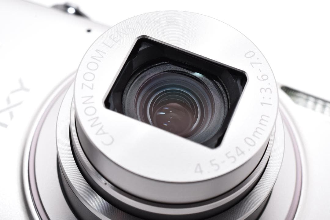 【ほぼ新品 元箱付き】キャノン Canon IXY650