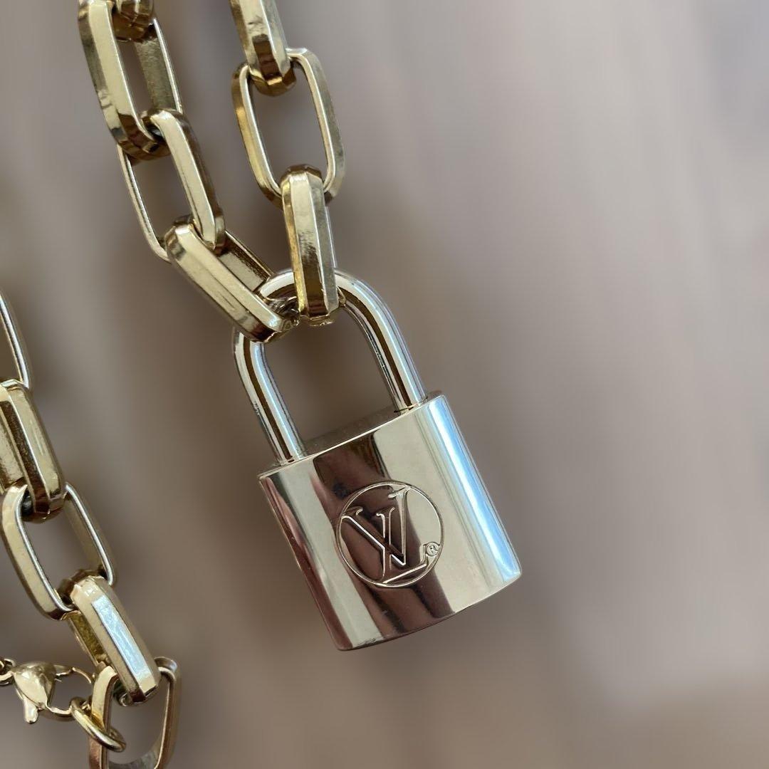 LOUISVUITTON 現行モデル南京錠　エッジカデナお探しの方に