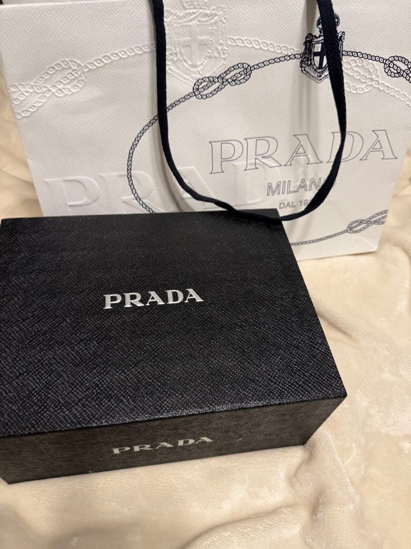 本日発送！PARADOXE PRADA香水 ヴァーチャルフラワーオーデパルファム