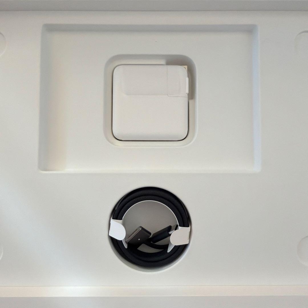 MacBook Pro M3 14インチ 18G ブラック 本体