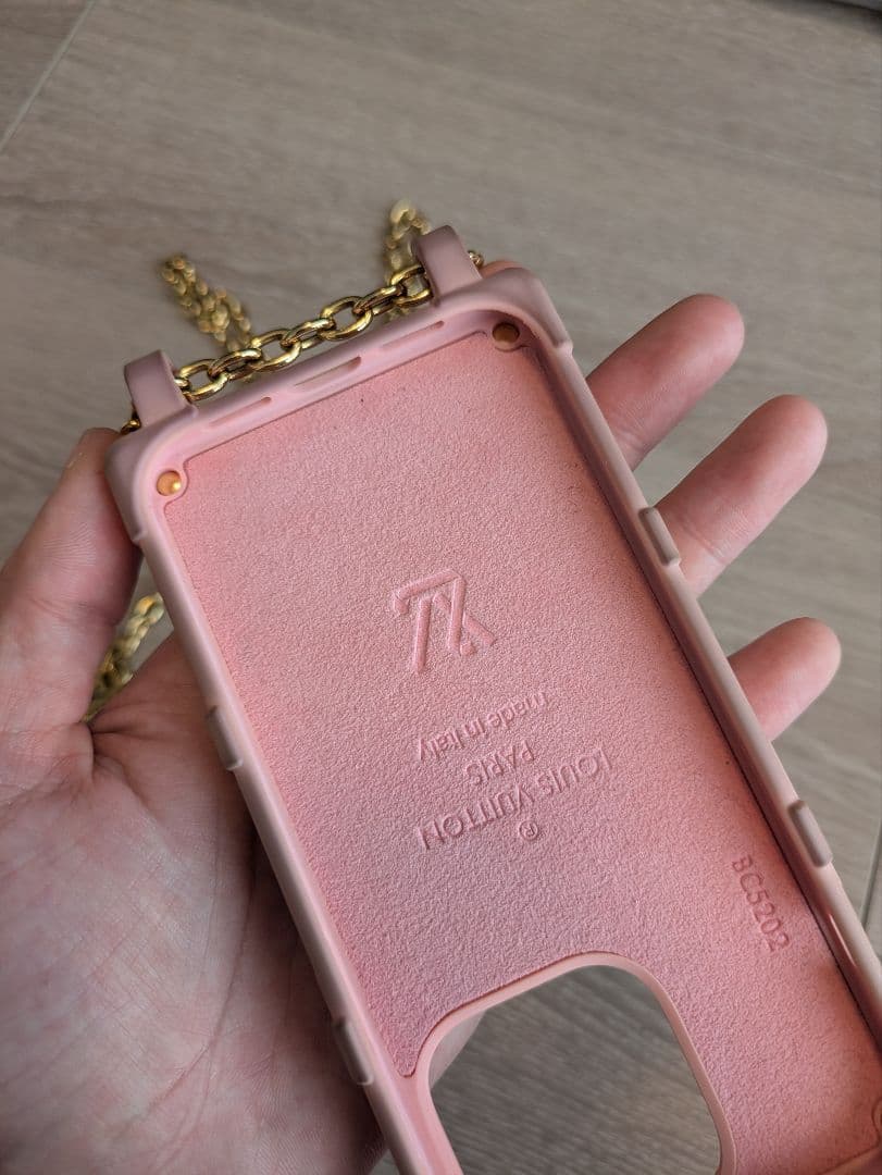LOUIS VUITTON リトランク iPhone14Pro アイフォンケース