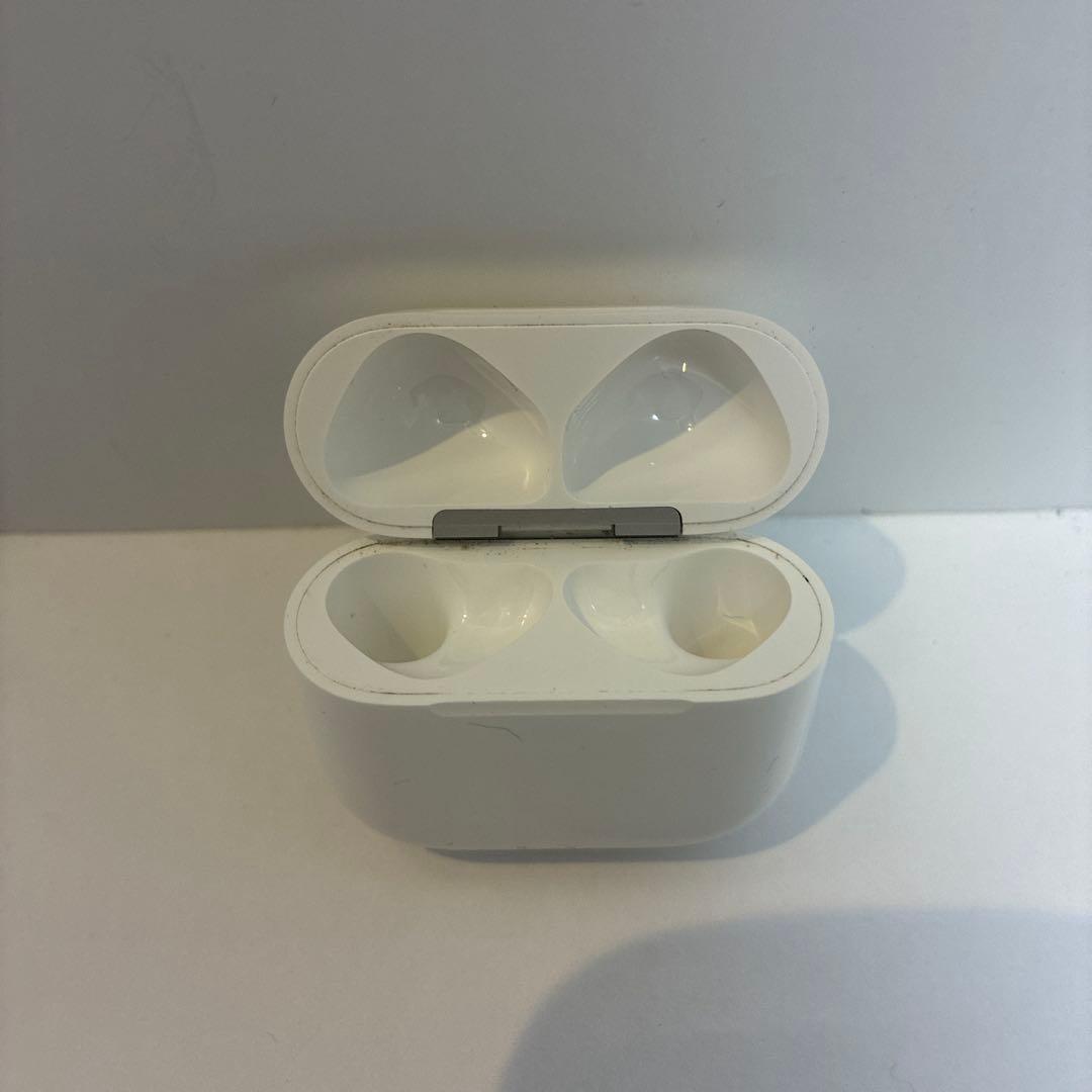 AirPods 第四世代　ノイズキャンセル付き