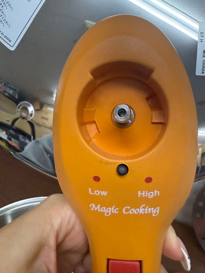 【送料込み】松居一代　圧力鍋3L マジッククッキング　18-8ステンレス製