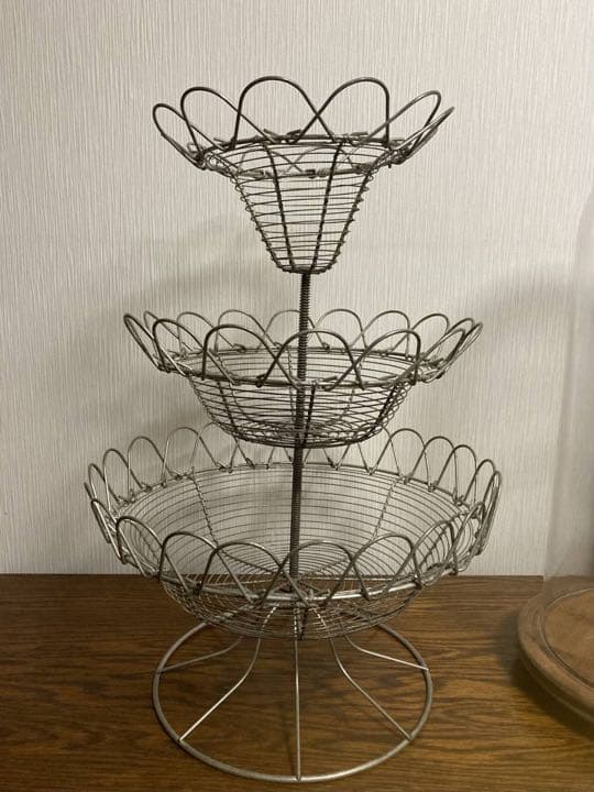 【20%OFF】新春セール♪フランス☆ワイヤーラック3段ラウンド型収納＊歪みあり