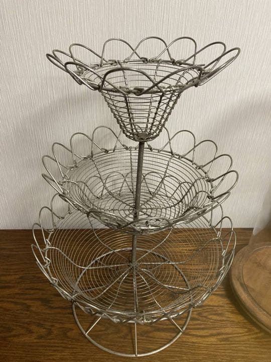 【20%OFF】新春セール♪フランス☆ワイヤーラック3段ラウンド型収納＊歪みあり