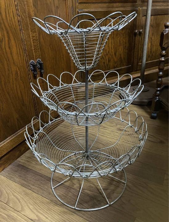 【20%OFF】新春セール♪フランス☆ワイヤーラック3段ラウンド型収納＊歪みあり