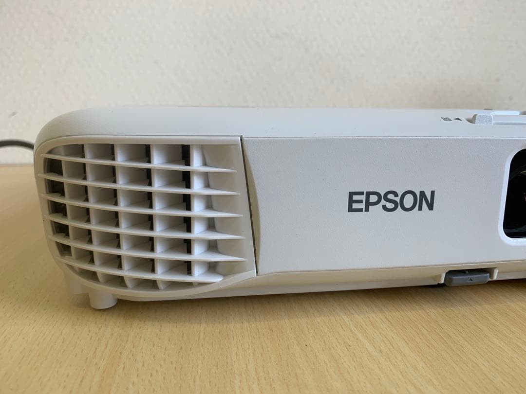 【ランプ点灯時間 75H】 EPSON プロジェクター WXGA EB-W05