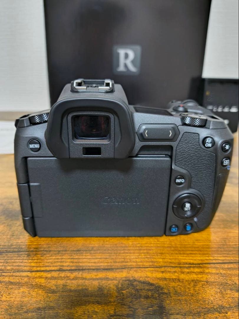 EOS R ボディ/動作良好/防湿庫保管/フルサイズミラーレス　初めての方に！
