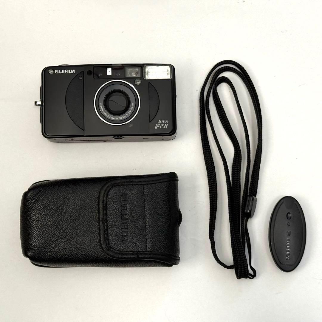 FUJIFILM Silvi F2.8 黒 コンパクトフィルムカメラ