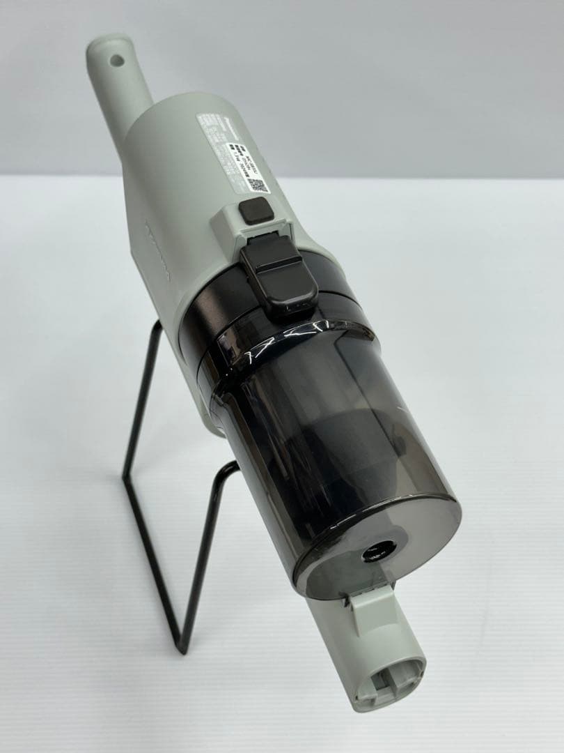 27分　純正バッテリー付き　Panasonic 掃除機　MC-SB33J 本体