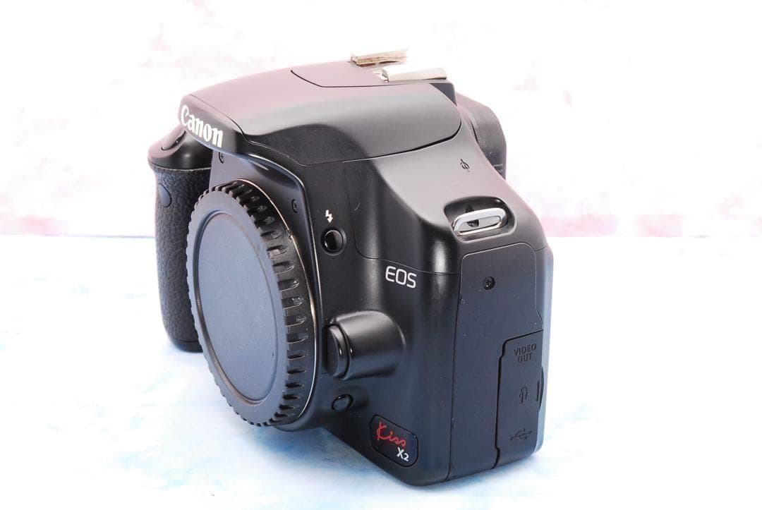 Canon Kiss X2✨手ぶれ補正✨一眼レフカメラ✨美品＆ショット数少✨