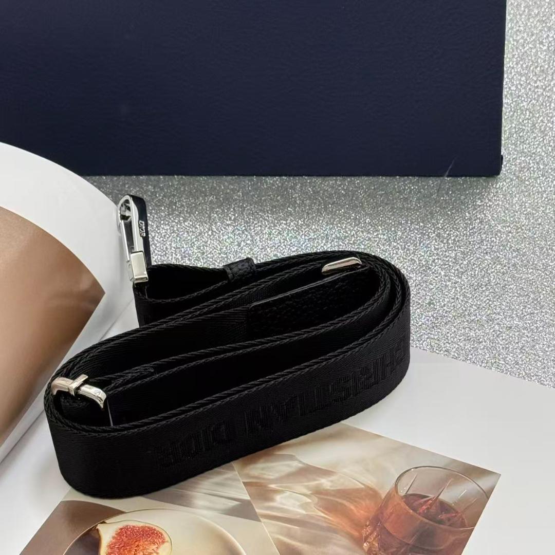 本日発送ダークグレー ロゴ入り ショルダーバッグ