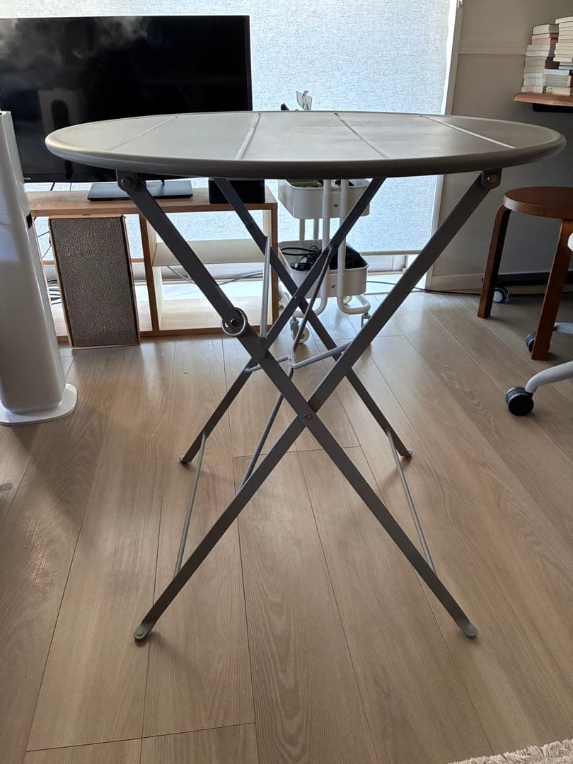 IKEA ガーデンテーブルセット 円形テーブル1台x椅子2脚