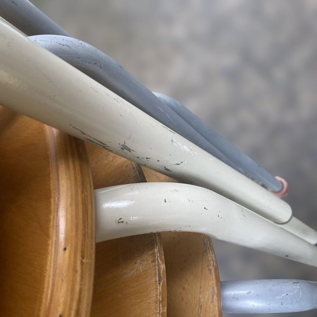 木製座面円形スツール 大量　まとめ　スタッキング可能　丸椅子　スチール　シンプル