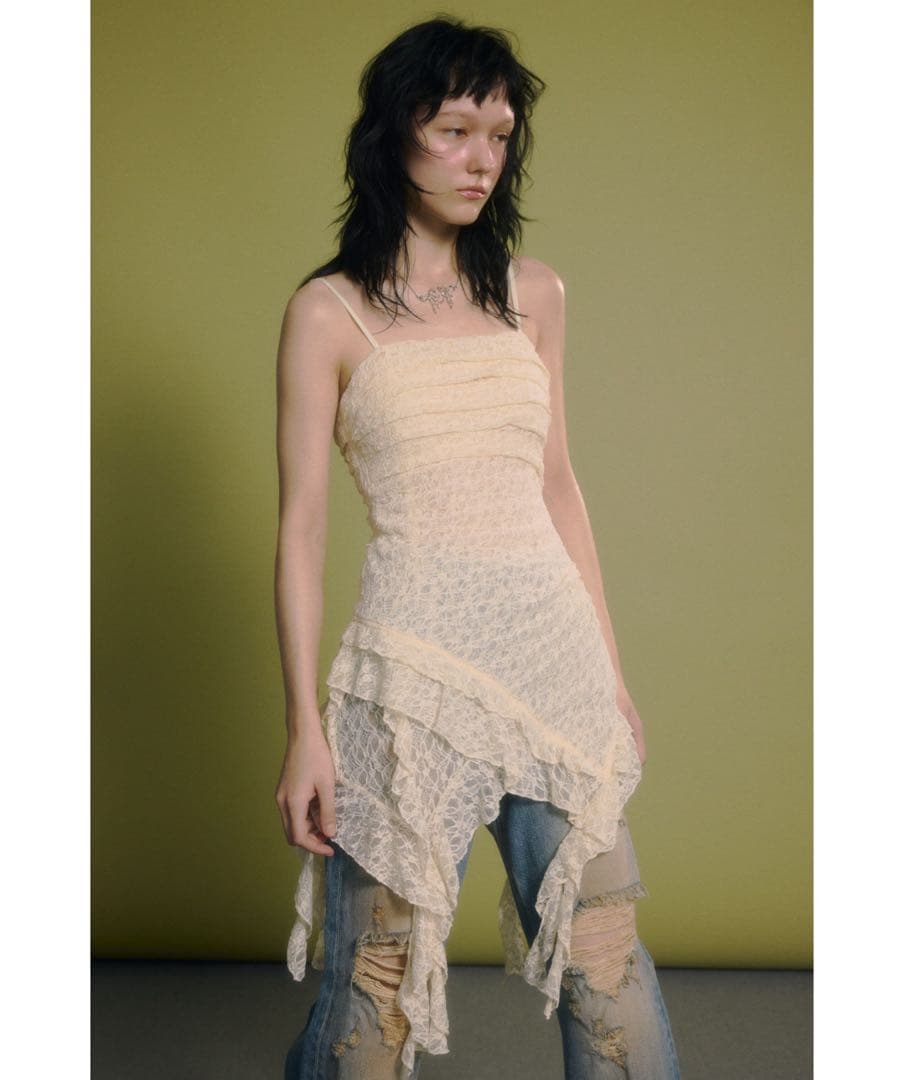 TUCKED LACE RUFFLE キャミソール IVOY SLY スライ