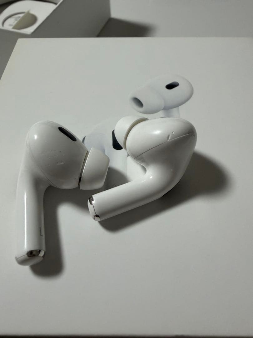 AirPods pro2 本体 ホワイト 充電ケーブル付き