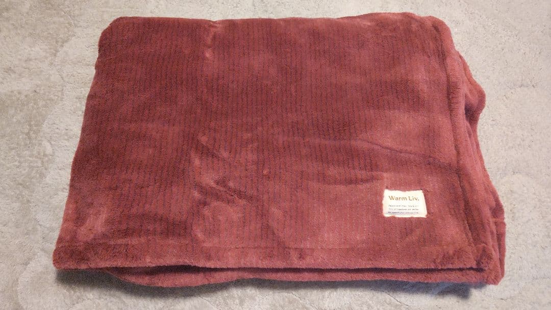 昭和西川　富士山溶岩熱毛布　赤