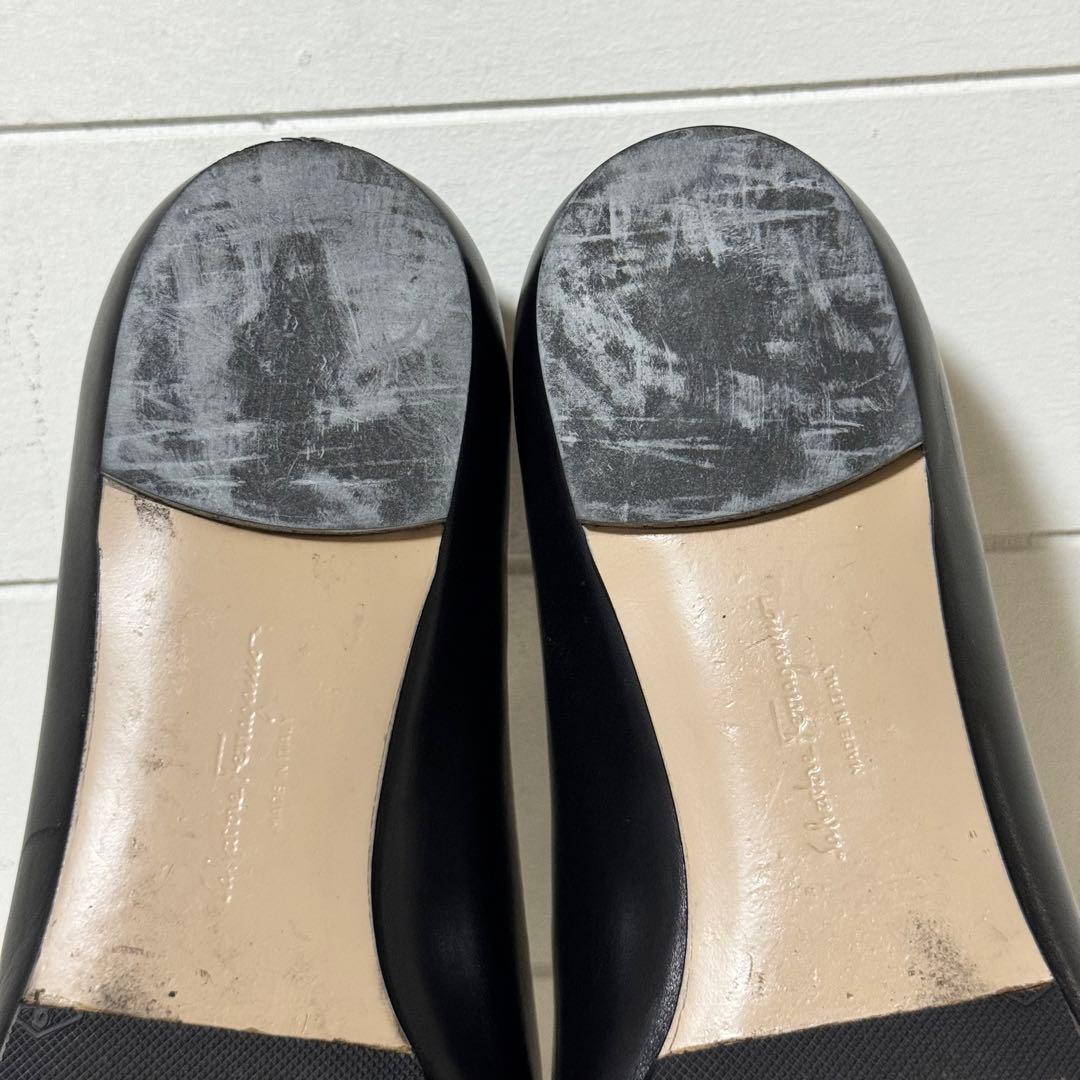 未使用級✨サルヴァトーレフェラガモ　VARINA ヴァリナ　ヴァラ　ブラック　黒