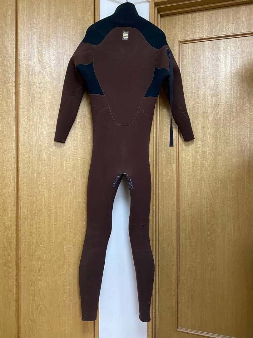 ★最高級シリーズ逆Rプリント‼︎【RASH】メンズ用５×３ｍｍセミドライフルスーツ