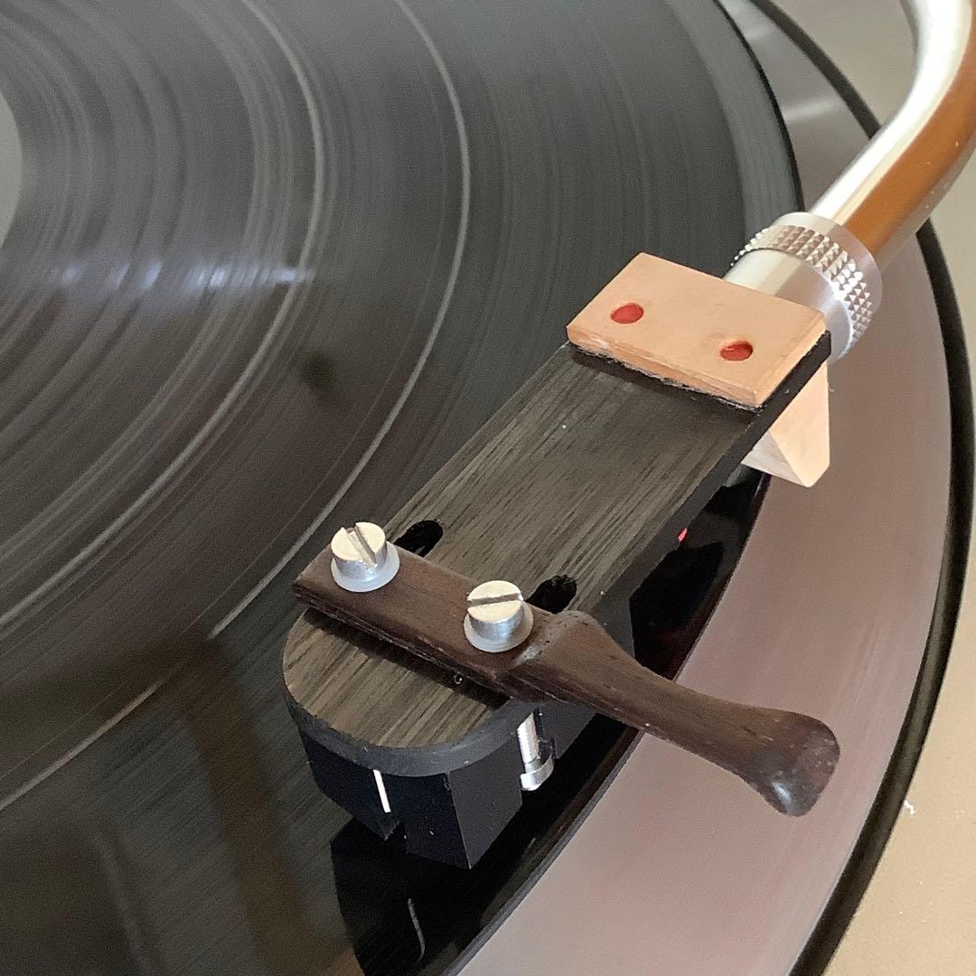 木のヘッドシェル　(備長炭＋レッドロビン　　指掛け、黒檀)  9g