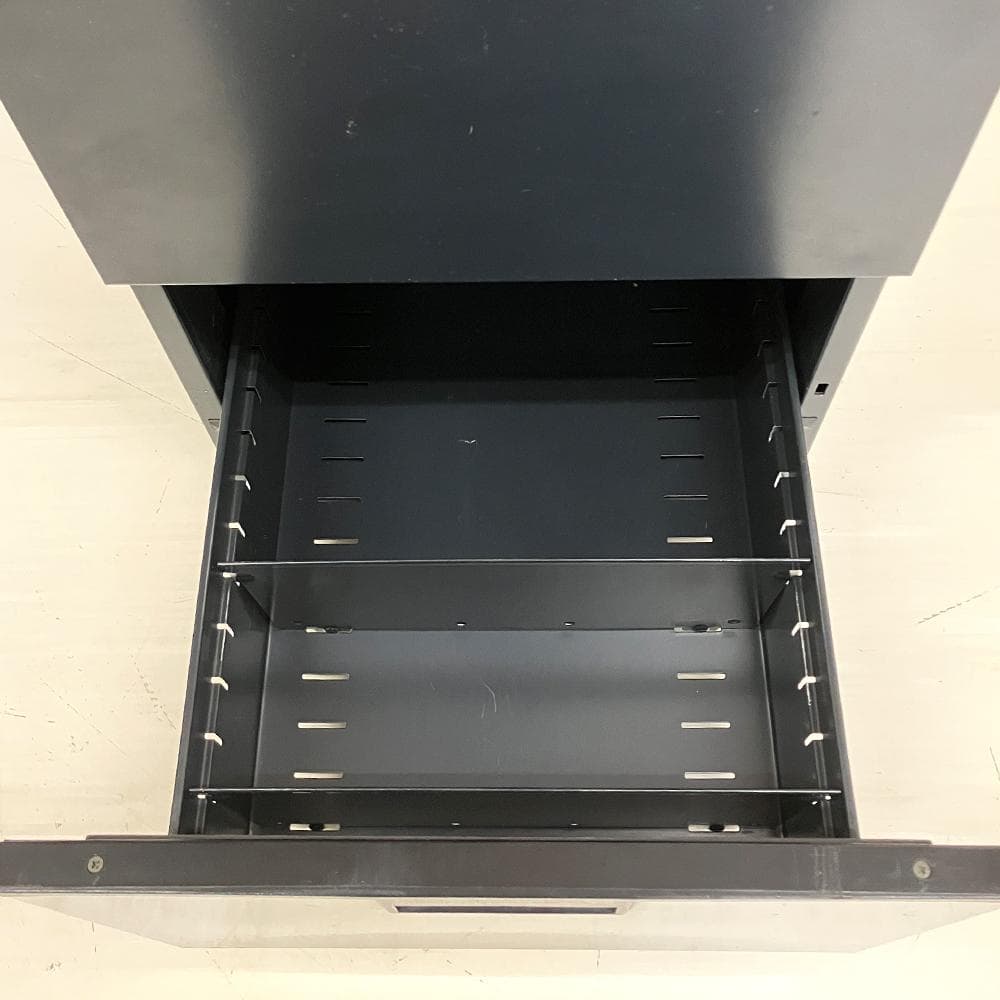 #2876　UCHIDA　袖机　サイドデスク　脇机　内田洋行　ホワイト系天板