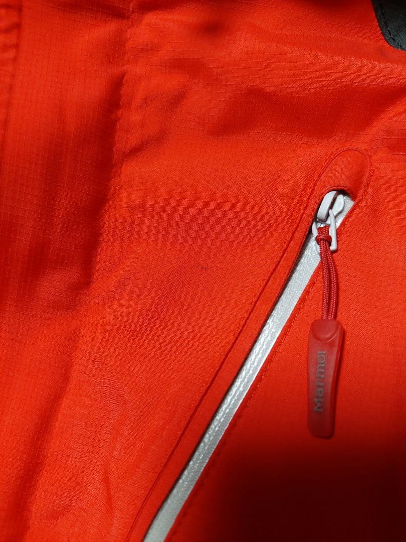 Marmot マーモット 上下セットで　Lサイズ　美品&ほぼ未使用　防寒