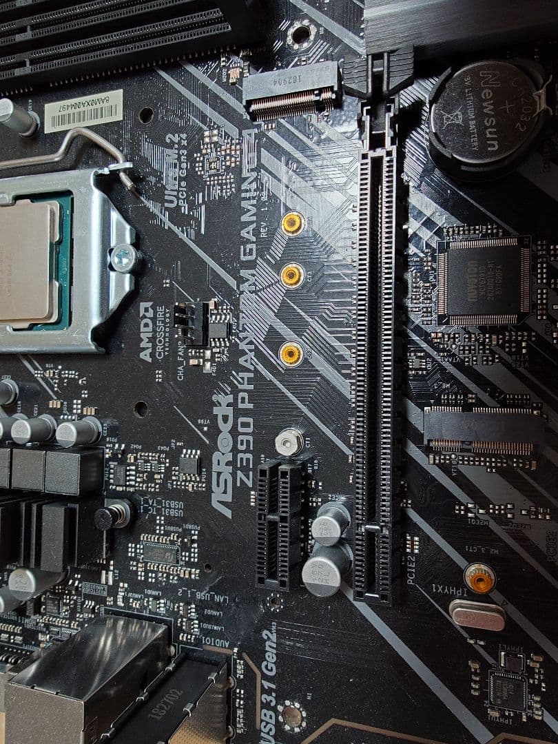 マザーボード ASRock Z390 PHANTOM GAMING4 + 9700K