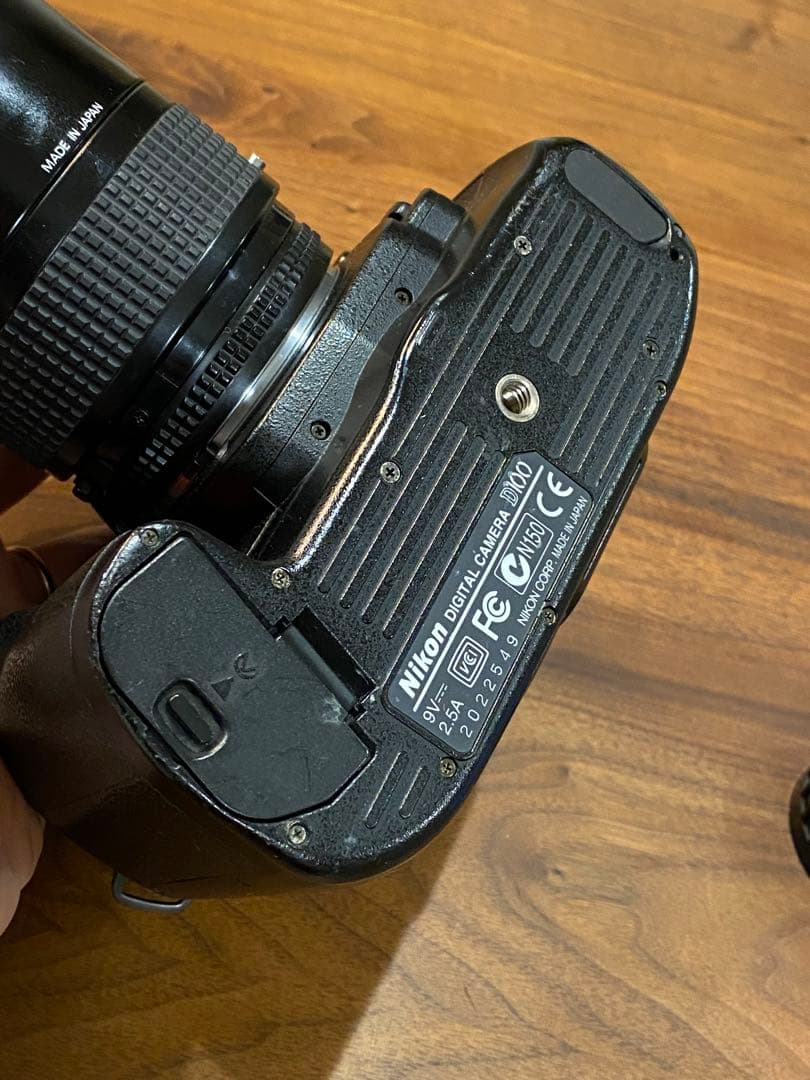 Nikon D100 デジタル一眼　動作品　35-105 マクロ付レンズ