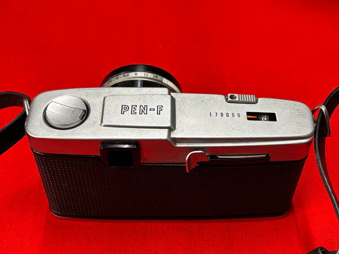 [お宝]OLYMPUS PEN F フィルムカメラ カメラケース付き※値下げ不可