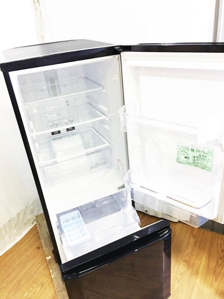 ★30日迄！送料無料★三菱 146L 冷蔵庫【MR-P15E-B】EMRO