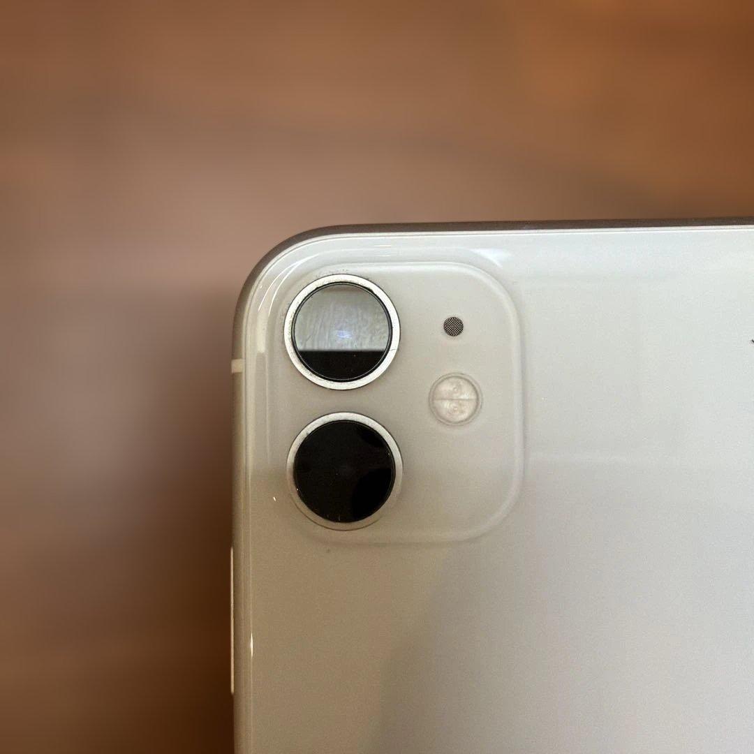 iPhone11 64GB ホワイトSIM フリー