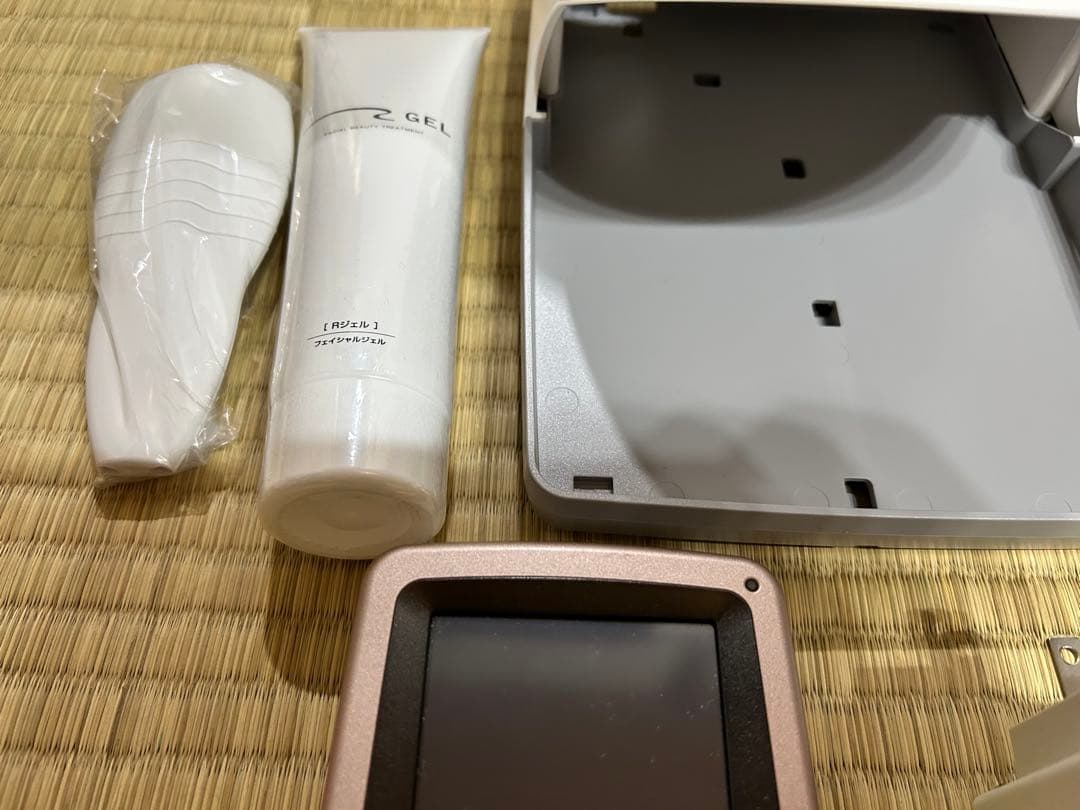 たかの友梨Twin Beat 美顔器