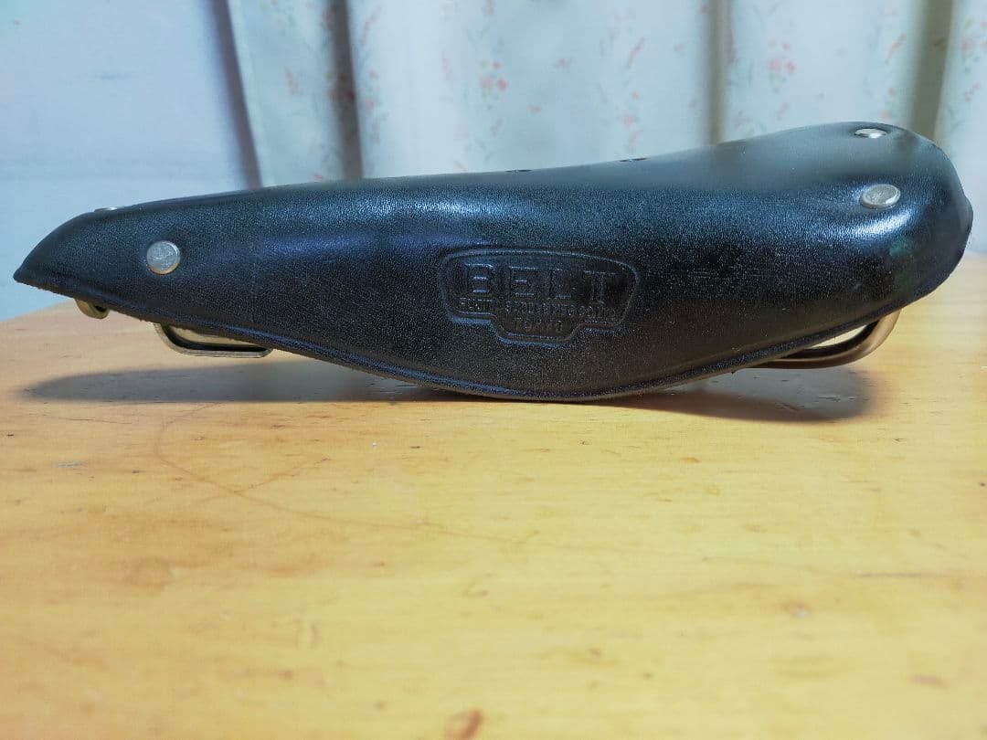 黒　革サドル　BELT TOKYO　JIS刻印あり　未使用保管品