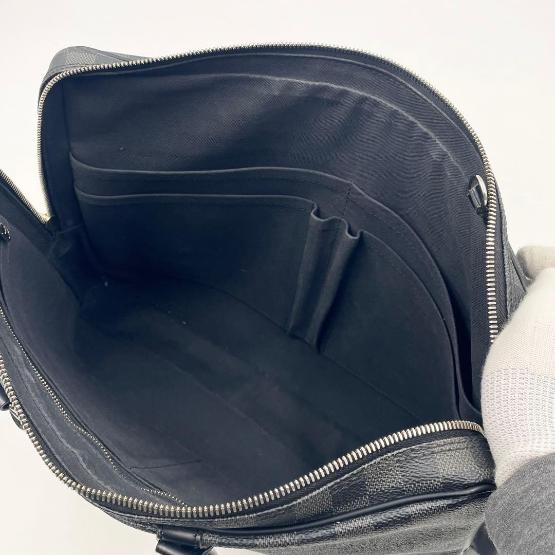 ルイヴィトン ポルトドキュマンボワヤージュ ダミエグラフィット ブラックA4可