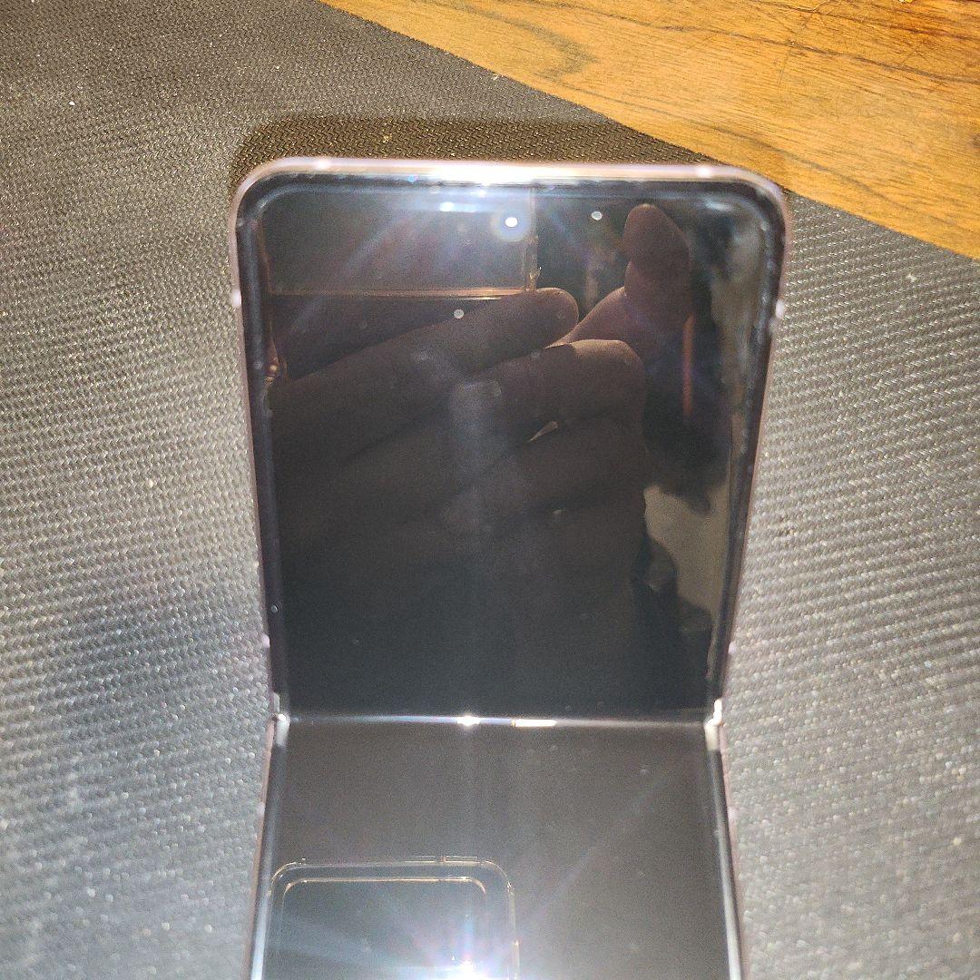 SCG17 Galaxy Z flip4 折りたたみスマートフォン ブラック
