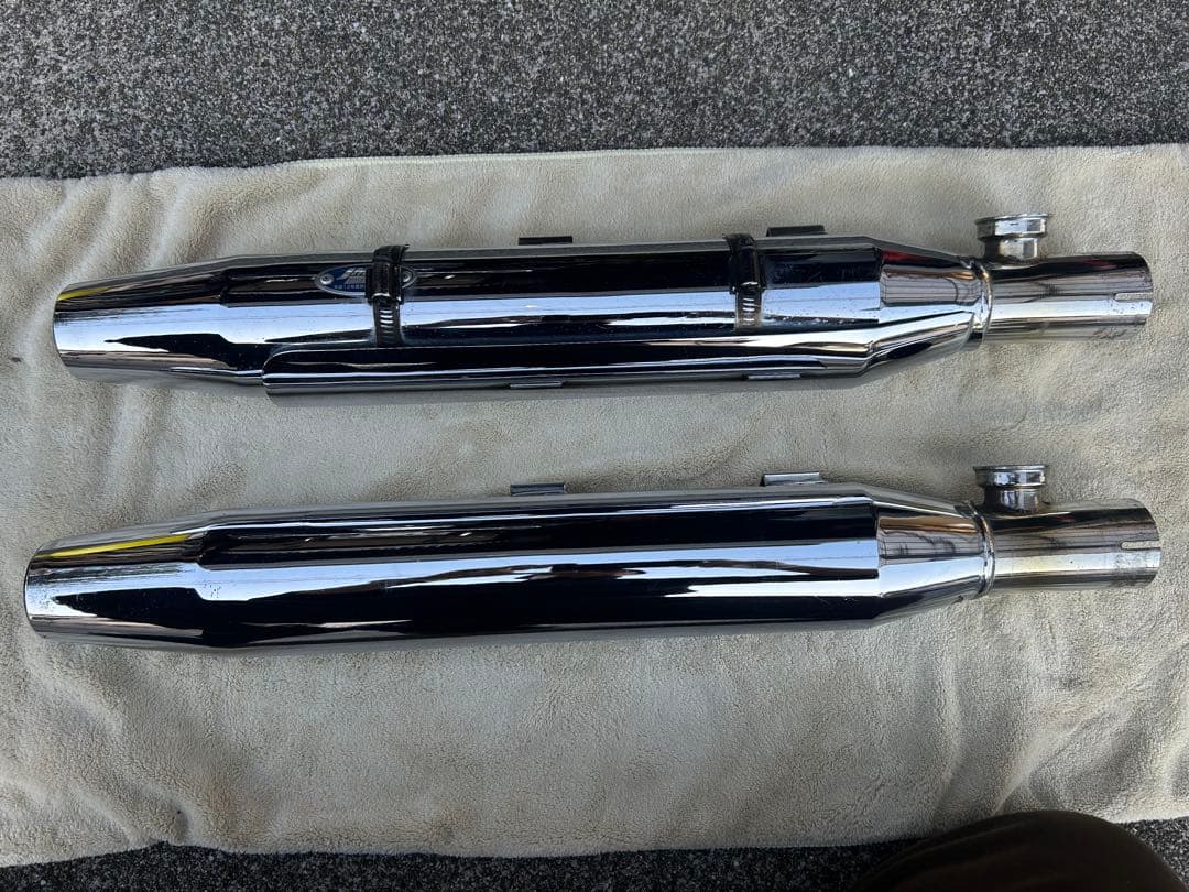 00〜06ハーレーソフティル用　デイトナテーパードスリップオンマフラー　JMCA