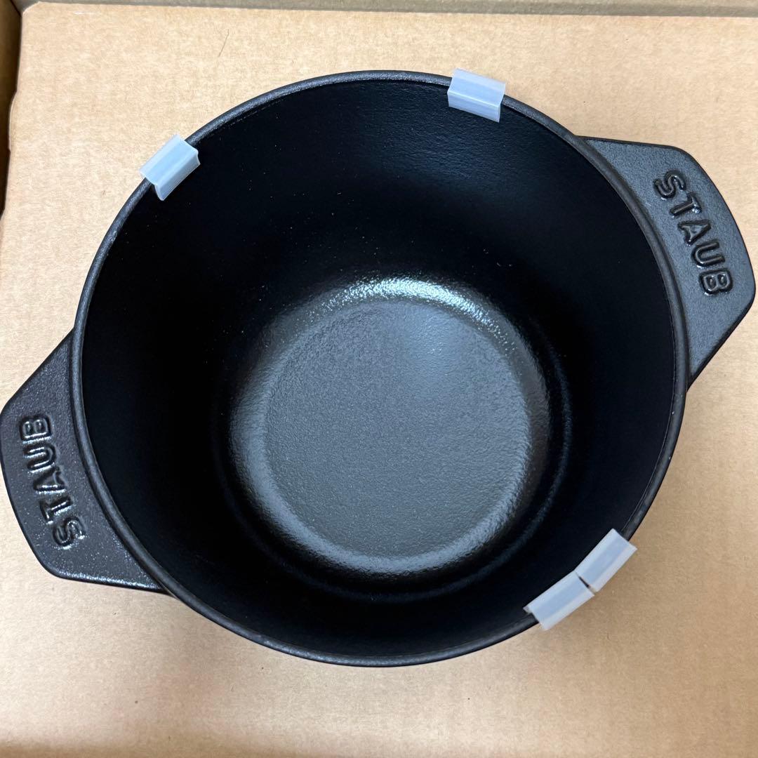 ストウブ ラココットデゴハンM 黒　新品未使用