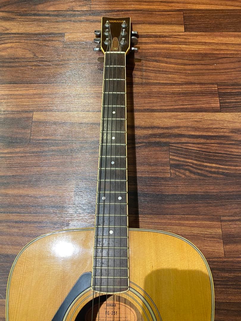 ✴️即購入不可コメント必須 ヤマハYAMAHA アコースティックギターFG−251