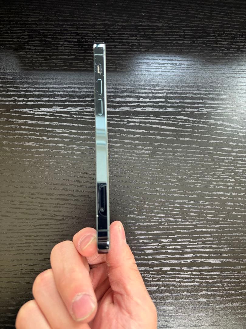 iPhone12 pro 256GB 背面割れ　 simロック解除済み