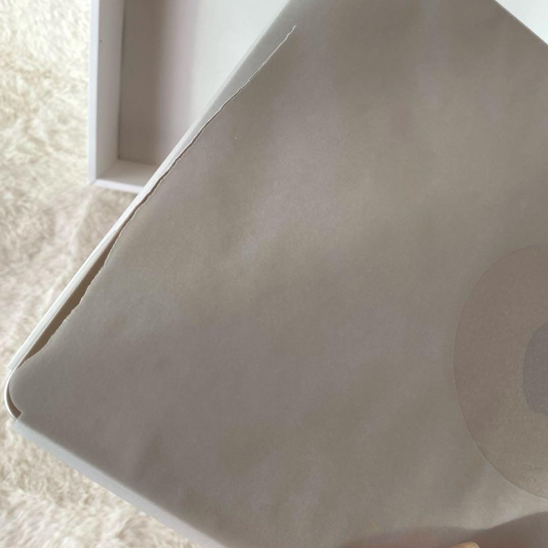 ほぼ未使用　M2 13インチMacBook Air 16G 256GB SSD