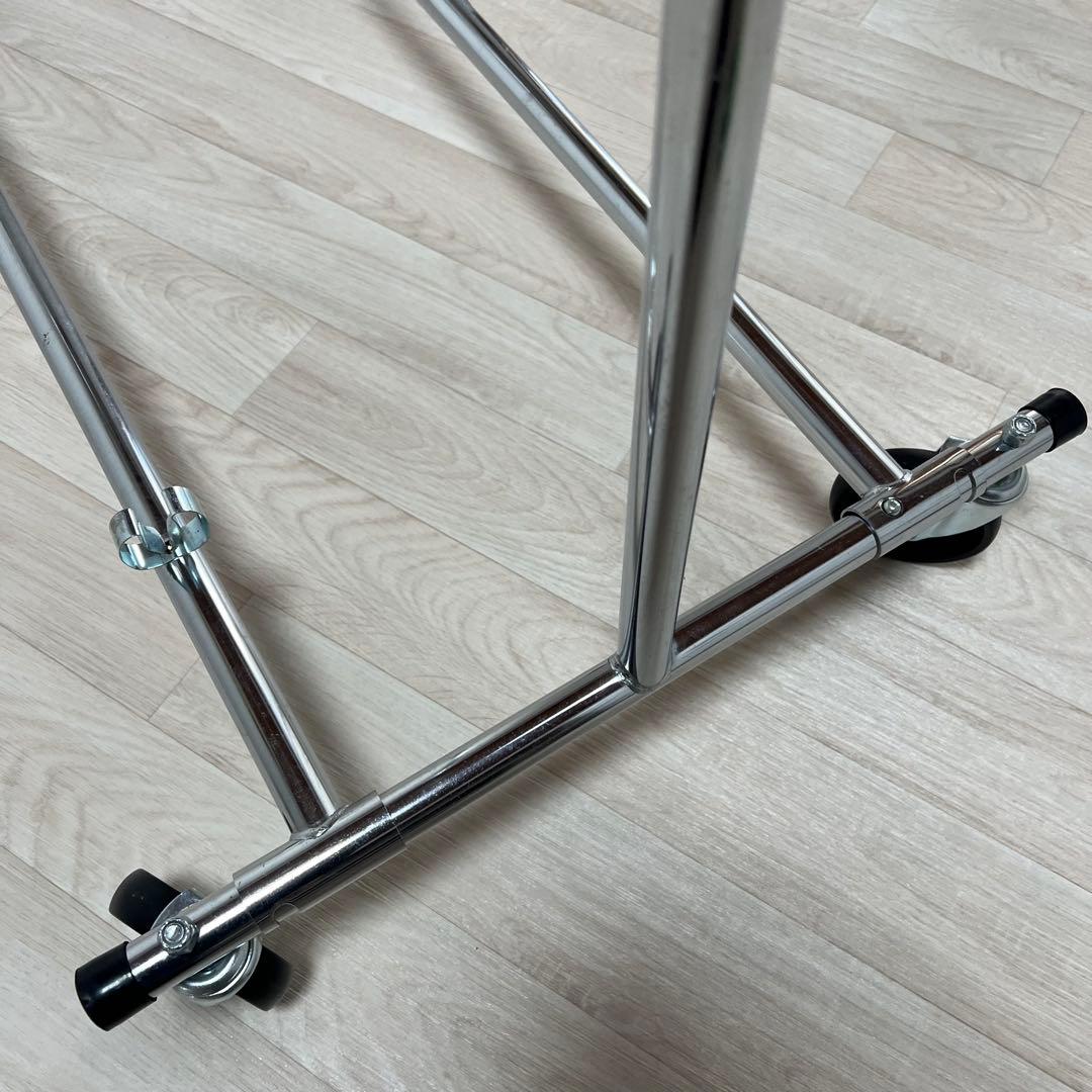 【地域限定送料込み】スチール　ラック　高さ143,5〜168cm 高さ調節可能