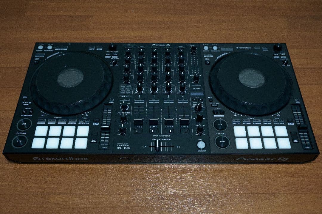 美品 22年製 箱有り Pioneer DDJ1000 PCスタンド付き