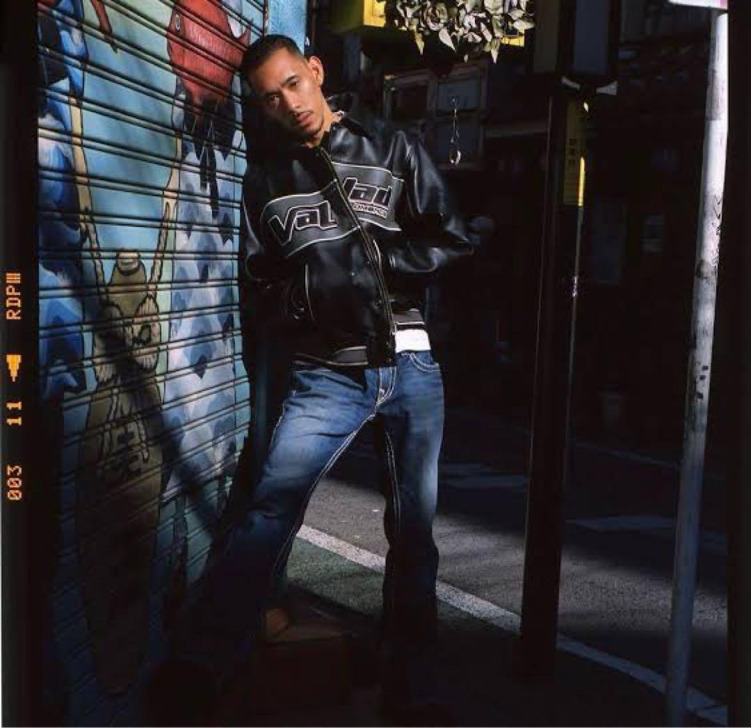 【True Religion】 JOEY SUPER T ラッパーio着用