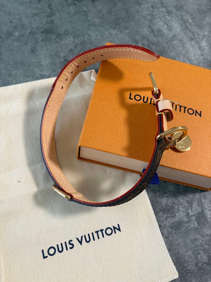 ✨新品試着のみ✨LOUIS VUITTON/首輪/定価73,700円/PMサイズ