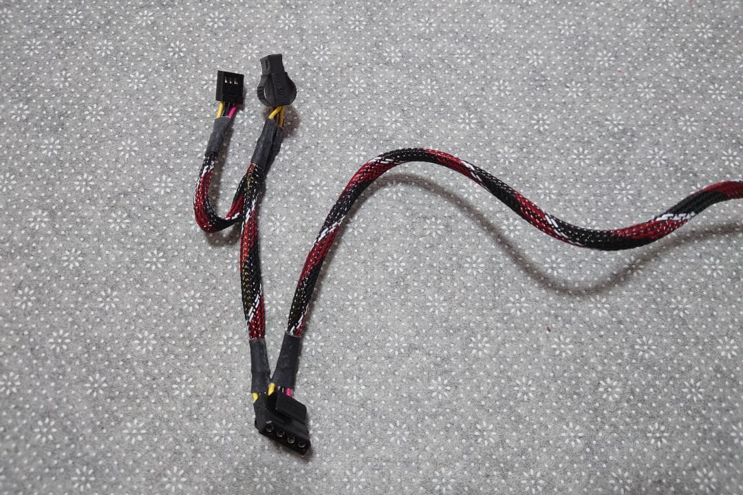 Huntkey X7-1200 1200W ATX 電源ユニット