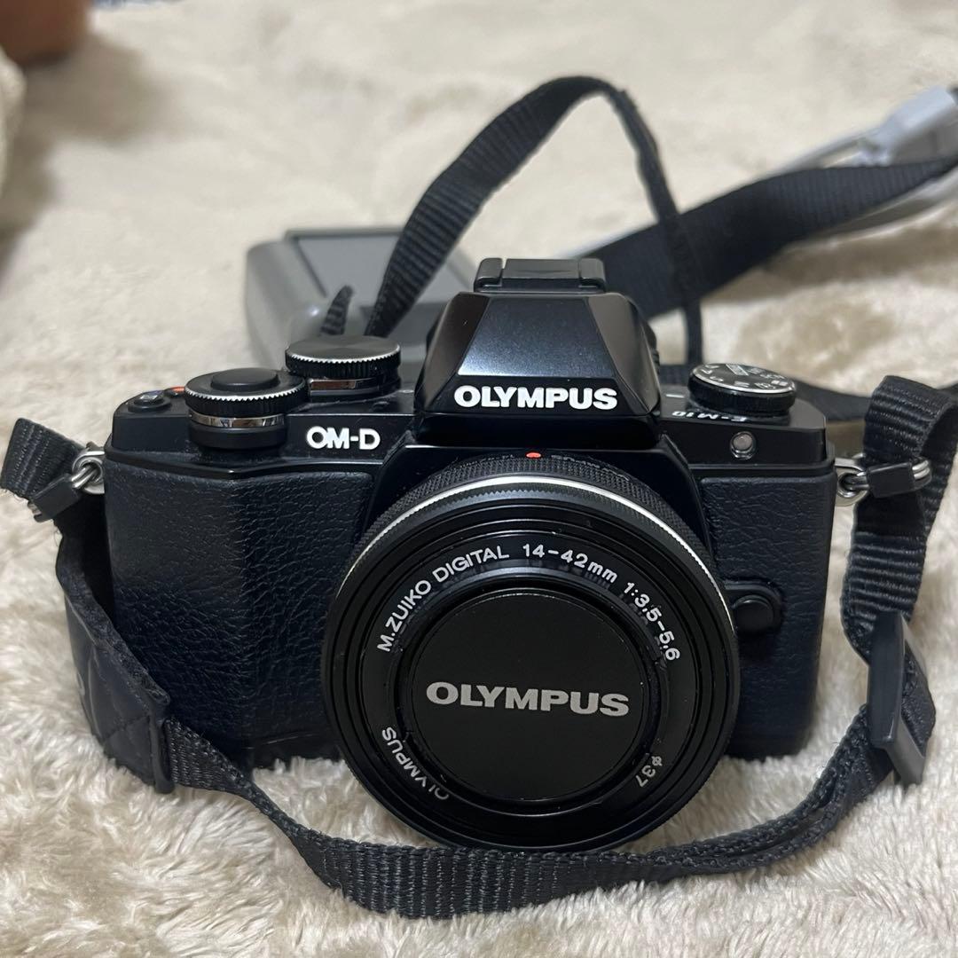 ジャンク品 使用不可 OLYMPUS OM-D ミラーレス一眼カメラ