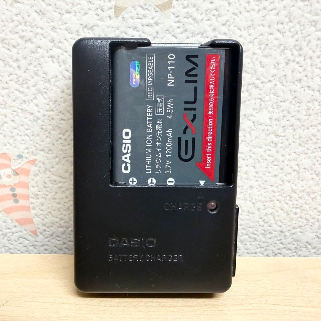 【極美品】CASIO カシオ EX-Z2300 コンデジ デジカメ ゴールド