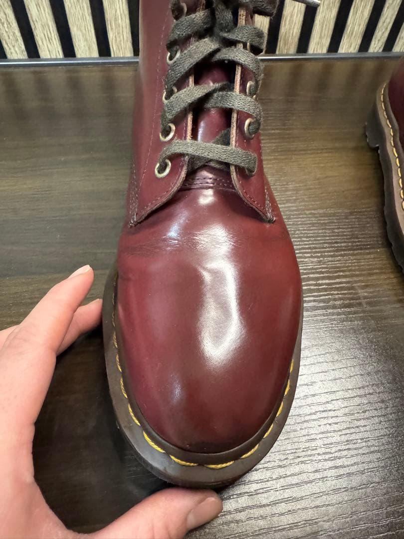 ドクターマーチン　Dr.Martens 8ホールブーツ　チェリーレッド?